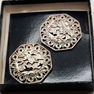 Vintage Jose Maria Barrera Clip Earrings Leaves Bold Medallion Silver Tone New